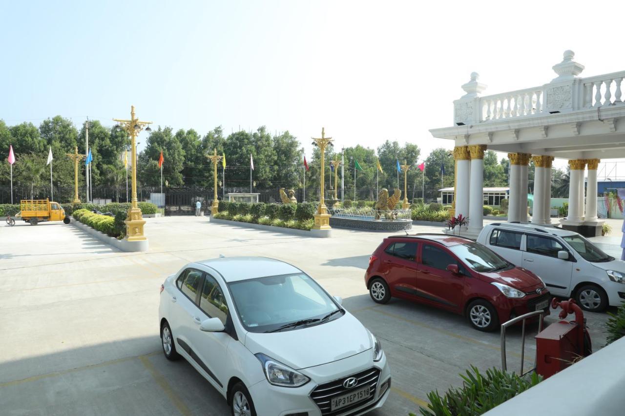 Gadiraju Palace Convention Centre & Hotel Višákhapatnam Exteriér fotografie
