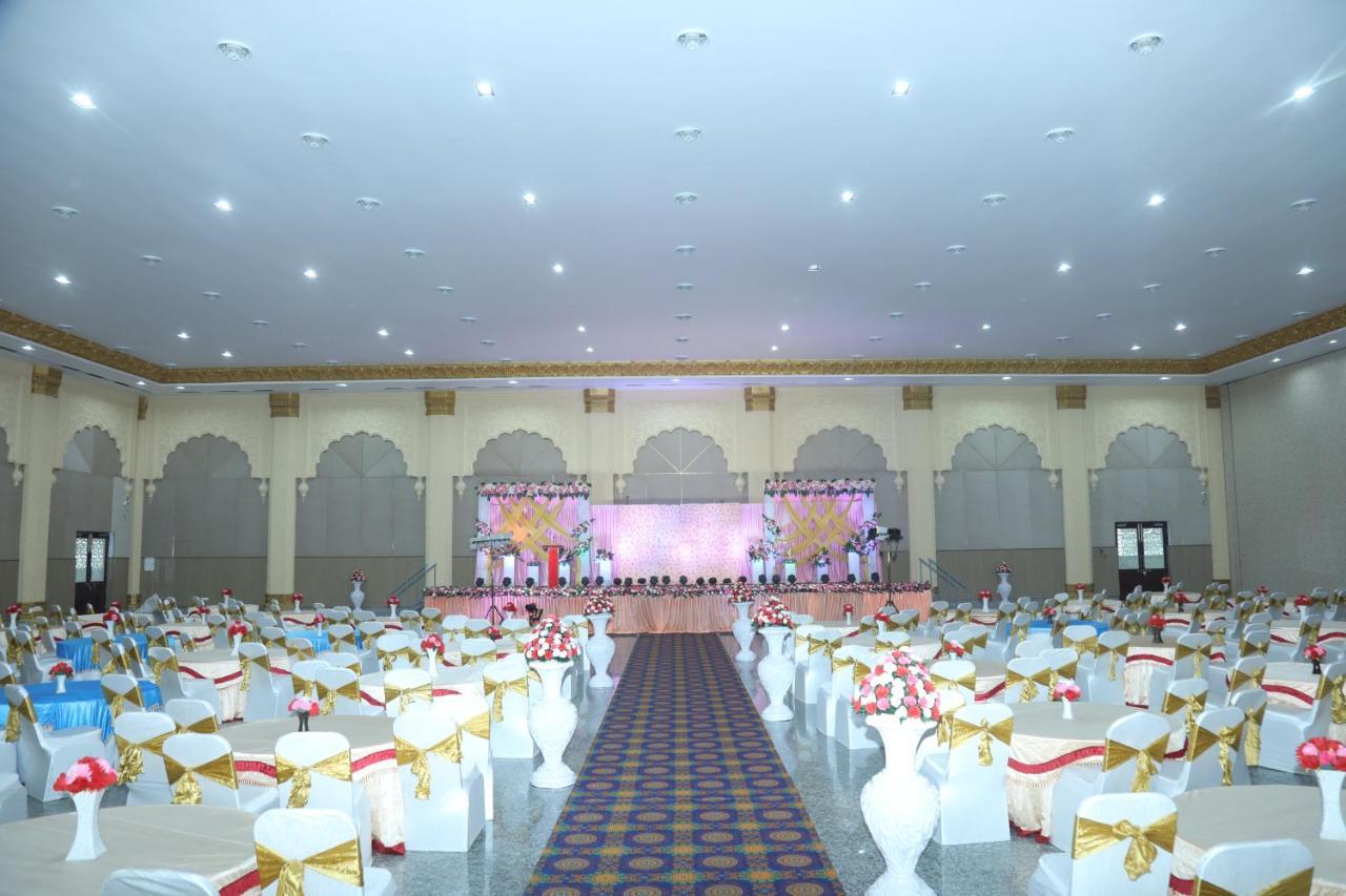 Gadiraju Palace Convention Centre & Hotel Višákhapatnam Exteriér fotografie